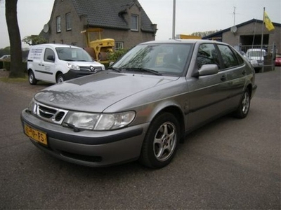 Saab 9-3 2.0 T 5DEUR S Business (bj 2001)