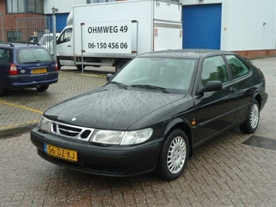 Saab 9-3 coupe ,bj.2000,zwart,airco,APK 01/2015 en NAP