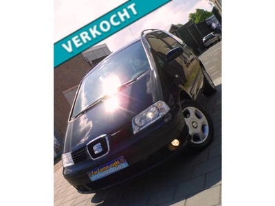 Seat Alhambra 1.9 TDI Signo VAN/ Clima/ VerKochT!!