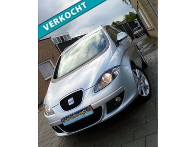 Seat Altea XL 1.6 Style/17'' LMV/PDC/CliMa/NAP/VerKochT!