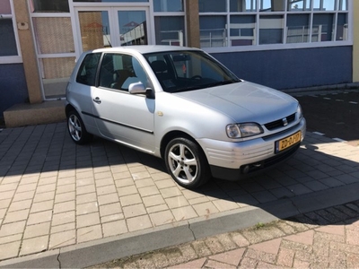 Seat Arosa 1 JAAR APK 1.4i (bj 1999)