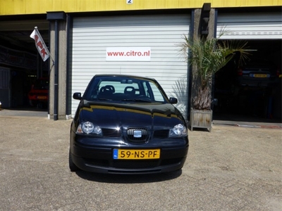 Seat Arosa 1.4 I 3drs. S (bj 2004)