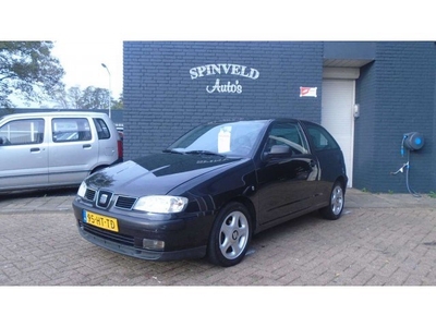 Seat Ibiza 1.4-16V S super netjes