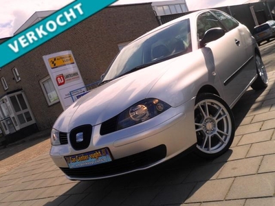 Seat Ibiza 1.4-16V Signo Zilver/ AirCo/ 17 inch LMV/