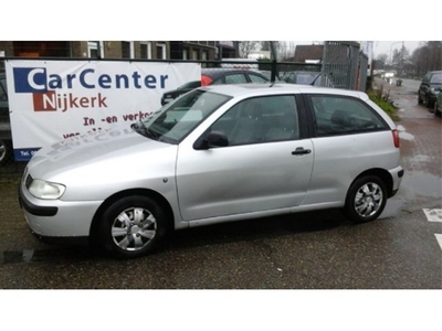 Seat Ibiza 1.4 Stella APK NIEUW 05-12-2015 (bj 2000)