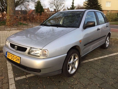 Seat Ibiza 1.4i Vigo/5-Deurs/Geen apk/HAGELSCAHDE