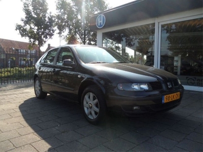 Seat Leon 1.6-16V S Airco Trekhaak (bj 2003)