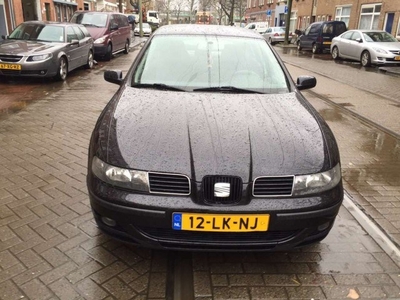 Seat Leon 1.8-20V*AIRC*EEC RAMEN*RIJD SCHAKED GOED!