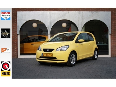 Seat Mii 1.0 Style Sport € 106 p/mnd Navi Airco El.Ramen