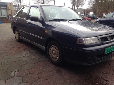 Seat Toledo 1.6 55kW (bj 1998)