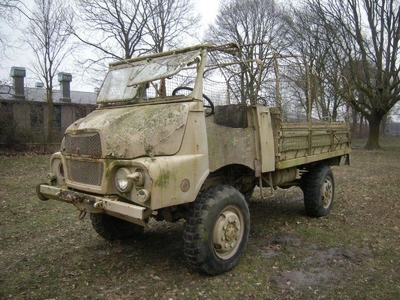 Simca unic marmon bocquet type MH600B3 4x4 V8 BENZINE LEGER