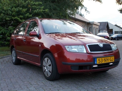 Skoda Fabia Combi 1.4-16V Elegance met airco (2003)