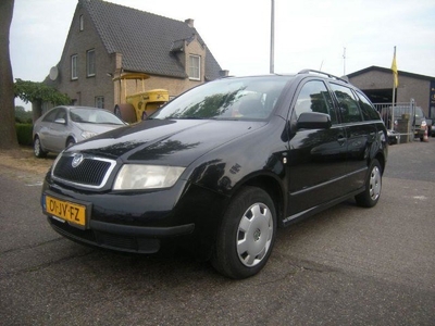 Skoda Fabia Combi 1.4 Comfort Plus met oa airco en apk tot