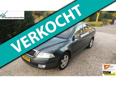 Skoda Octavia 1.6 FSI Elegance - Leer - Climate control -