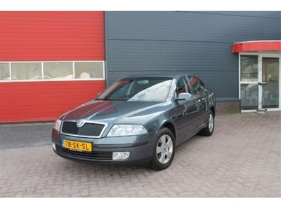 Skoda Octavia 2.0 16 V FSI HB AIRCO/ECC/NAV/LMV 93707km