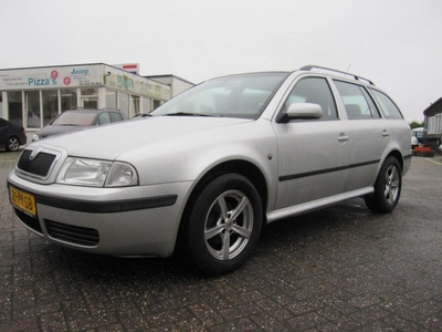 Skoda Octavia Combi 1.6 Celebrate