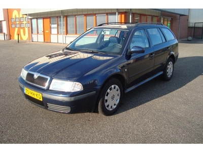 Skoda Octavia Combi 2.0 Comfort (Arico)