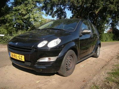 Smart Forfour 1.1 blackbasic met oa AIRCO (bj 2005)