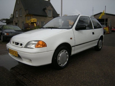 Subaru Justy 1.3 GX AWD 4X4 zeer uniek en aparte auto !!!