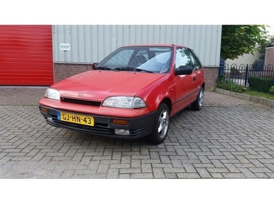 Suzuki Swift 1.3 Vill met 1JR APK,4 nieuwe banden en accu.