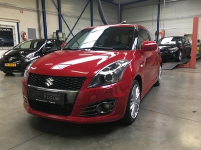 Suzuki Swift 1.6 Sport . XENON / STOELVW / KEYLESS-GO / LMV