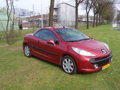 Te Koop: PEUGEOT 207 CABRIO BJ 2008 ROOD