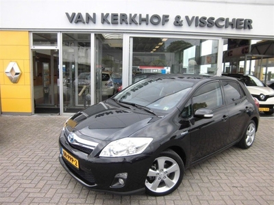 Toyota Auris 1.8 Full Hybrid Aspiration LEDER / NAVI