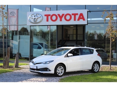 Toyota Auris 1.8 Hybrid Energy (bj 2018, automaat)