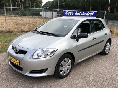 Toyota Auris 2.0 D-4D Terra Airco Elekt Raam Trekhaak KM