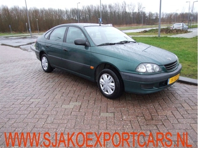 Toyota Avensis 1.6 16v Linea Terra Airco (bj 1999)