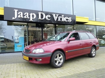 Toyota Avensis 1.6 16V WAGON LINEA SOL AC (bj 2000)