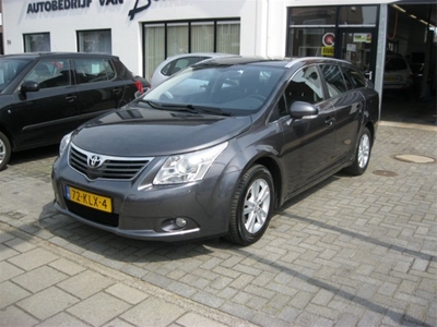 Toyota Avensis 1.8 VVT-I DYNAMIC WAGON Automaat (bj 2010)