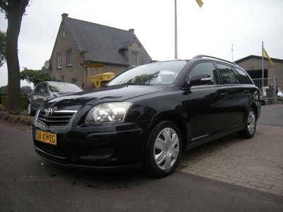 Toyota Avensis Wagon 2.0 D-4D-F Terra met oa AIRCO