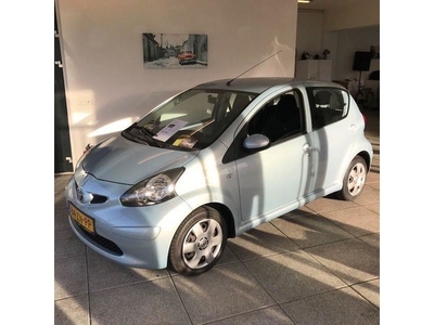 Toyota Aygo 1.0-12V +