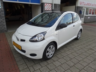 Toyota Aygo 1.0-12V Access (bj 2011)