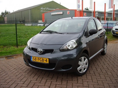 Toyota Aygo 1.0-12V Cool (bj 2011)