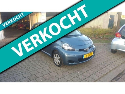 Toyota Aygo 1.0-12V / ZEER NETTE AUTO / AIRCO / CV /