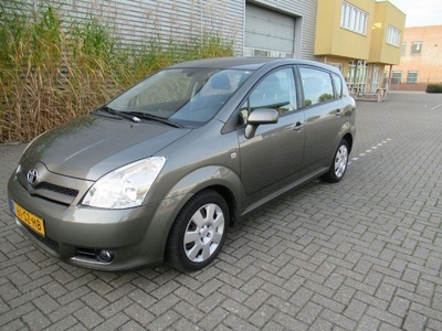 Toyota Corolla Verso 2.2D-4D SOL (bj 2006)