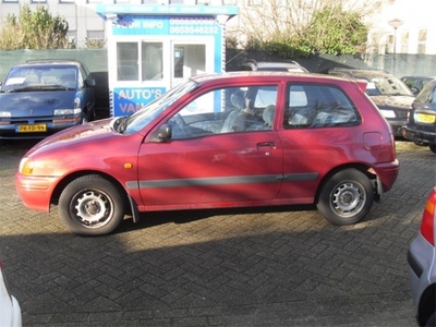 Toyota Starlet 1.3-16V (bj 1998)