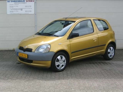 Toyota Yaris 1.0-16V VVT-i Terra (bj 1999) SEMI AUTOMAAT /