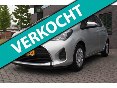 Toyota Yaris 1.0 VVT-i Aspiration navigatie/Airco