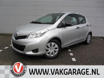 Toyota Yaris 1.0 VVT-i Comfort Bij alle VAKGARAGE Adressen