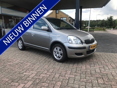 Toyota Yaris 1.0 VVT-i Terra (bj 2004)