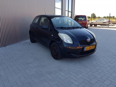 Toyota Yaris 1.0 VVTi Terra Nieuwe Apk Bijaflevering