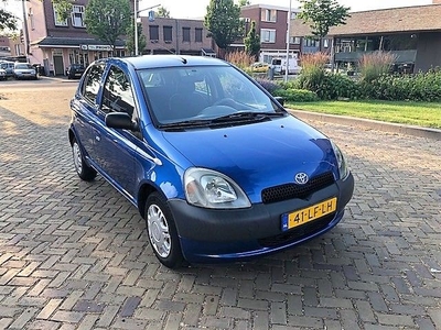 Toyota Yaris 1.0 yorin (2002)