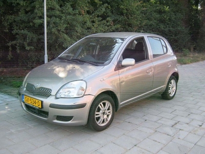 Toyota Yaris 1.0vvti linea sol