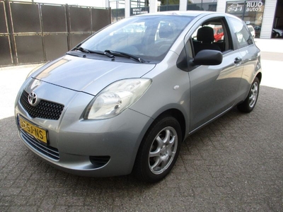 Toyota Yaris 1.0vvti linea terra (2007)