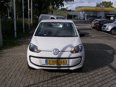 Volkswagen 1.0 take up! BlueMotion (2014)