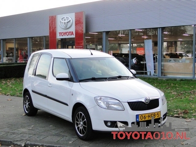 Volkswagen Caddy Skoda Roomster 1.2 Ambiente Groot Navigatie