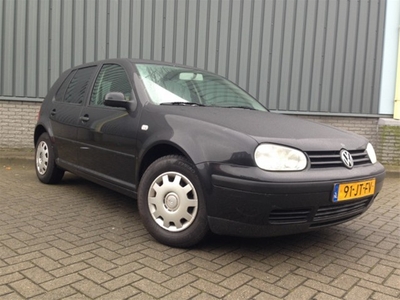 Volkswagen Golf 1.4-16V Comfortline (bj 2002)